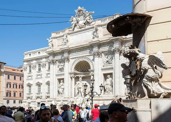 La Finestra Su Fontana Di Trevi - Design Appartamento Roma