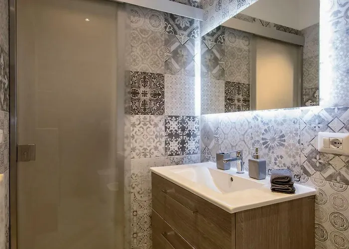 La Finestra Su Fontana Di Trevi - Design *